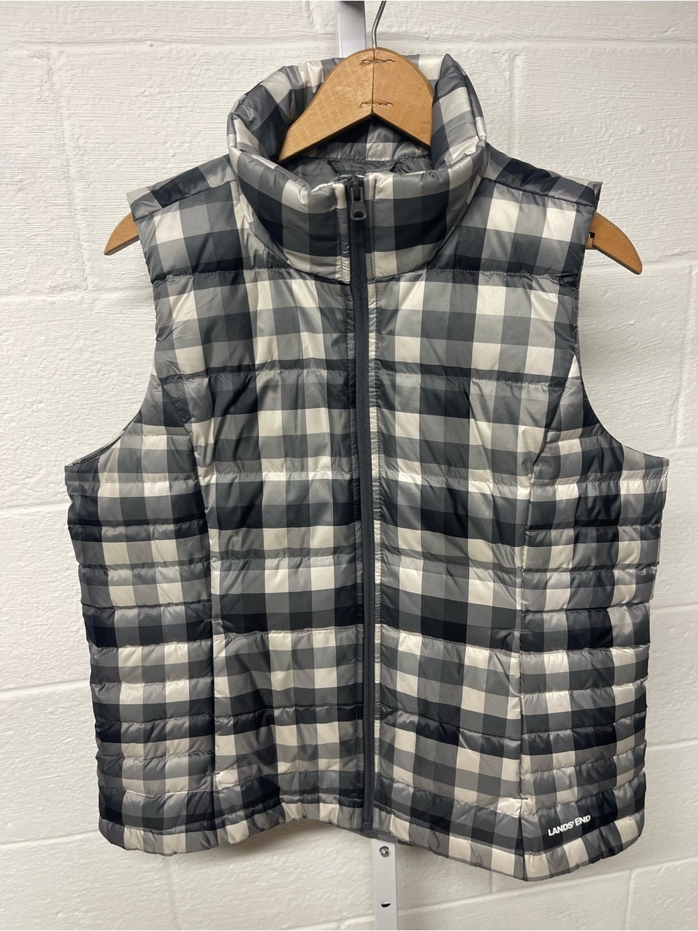 Lands’ End Women’s Down Puffer Vest Plaid Check Size M 10-12 NWT